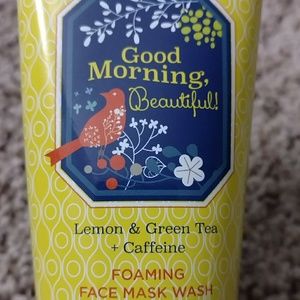 Perfectly Posh foaming face mask wash